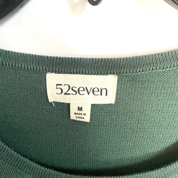 NWT 52 Seven Solid Evergreen Front and Paisley Back Women’s Crew Neck Sweater. - Picture 16 of 16